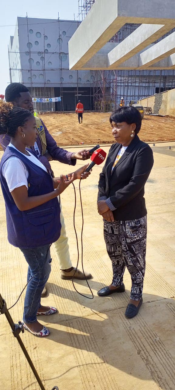 Directora da ReMA Engª Juliana Panzu faz visita de constatação da construção da Mediateca provincial do Uíge